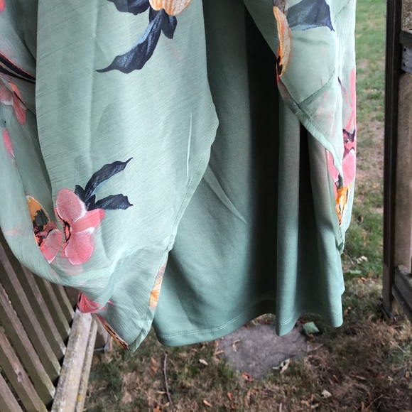 Vero Moda Off the Shoulder Dress - Picture 10 of 13